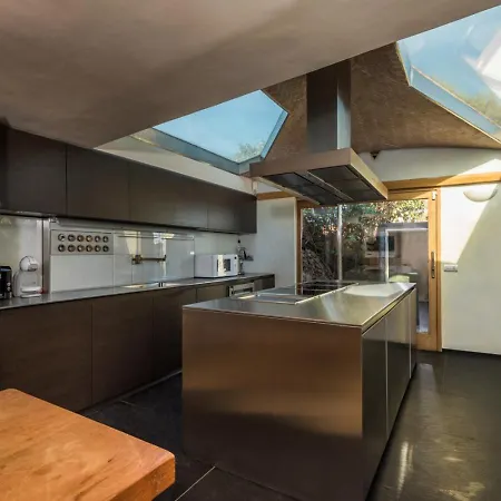 Villa Ancora - Elegant Escape Above