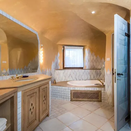 Villa Ancora - Elegant Escape Above Porto Cervo